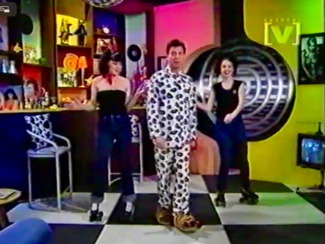 Maynard with rollerskating waitresses on Rewind show 1999